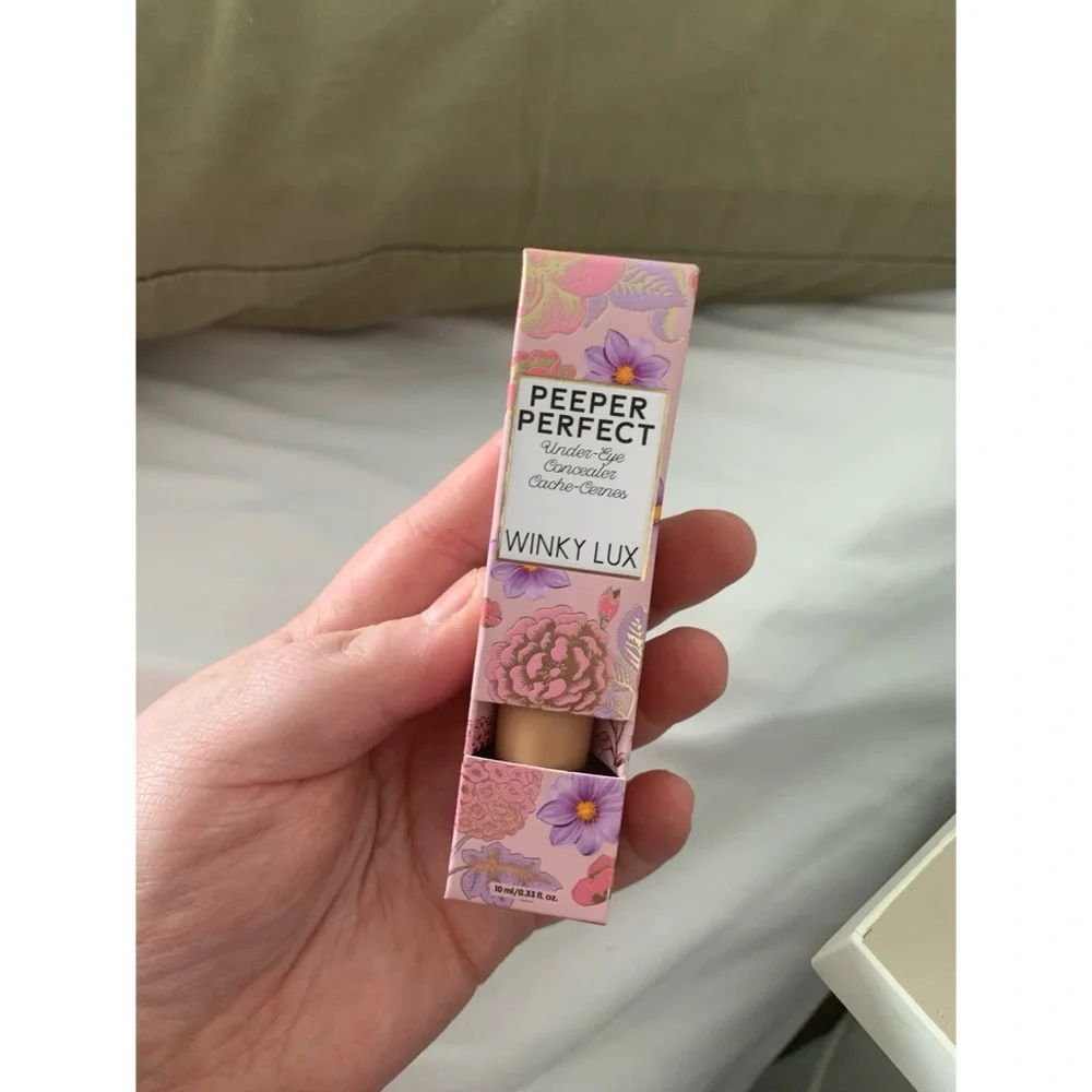 Winky Lux Concealer Makeup NWT